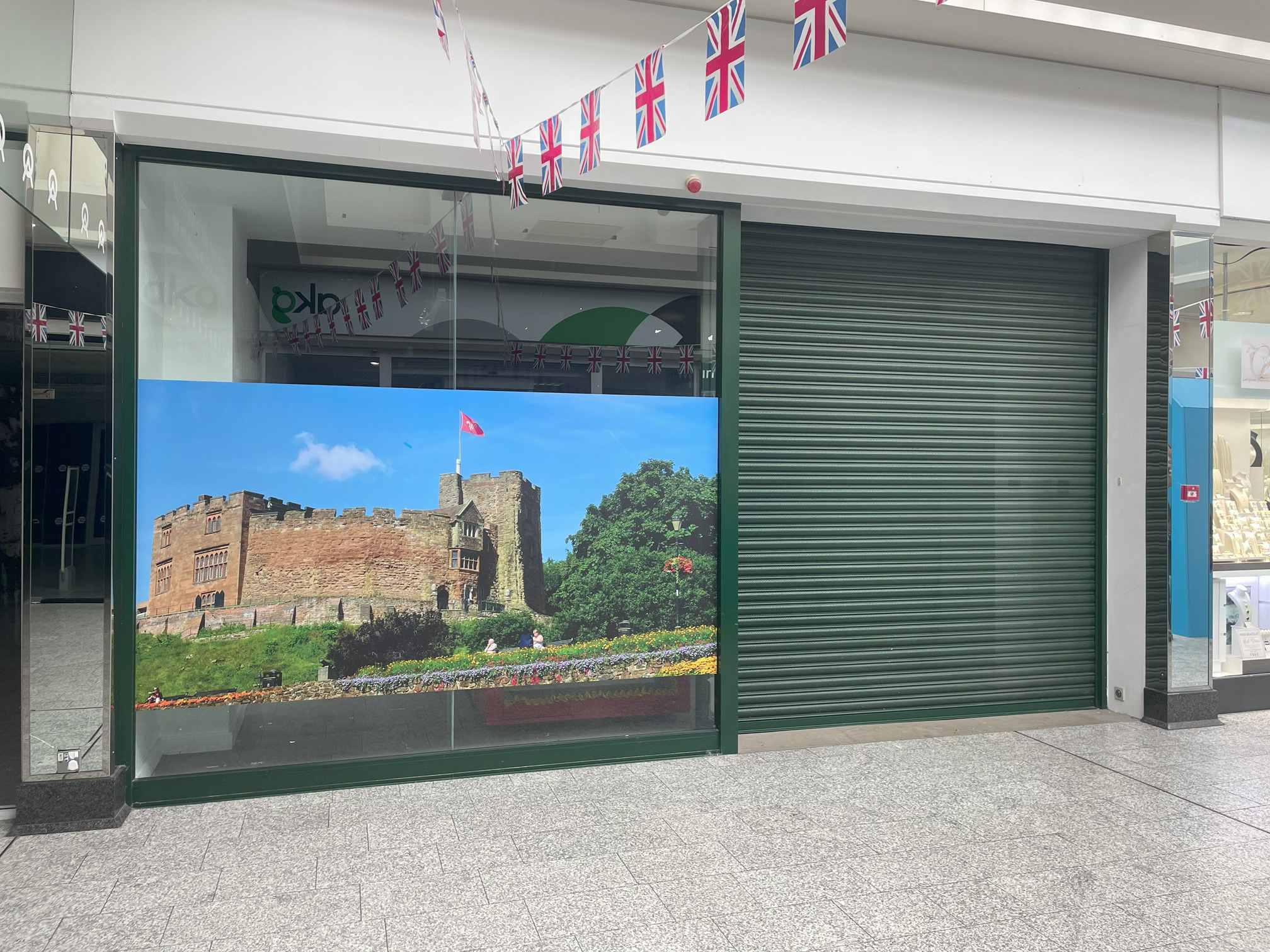 Photo of Unit 15, Ankerside Shopping Centre