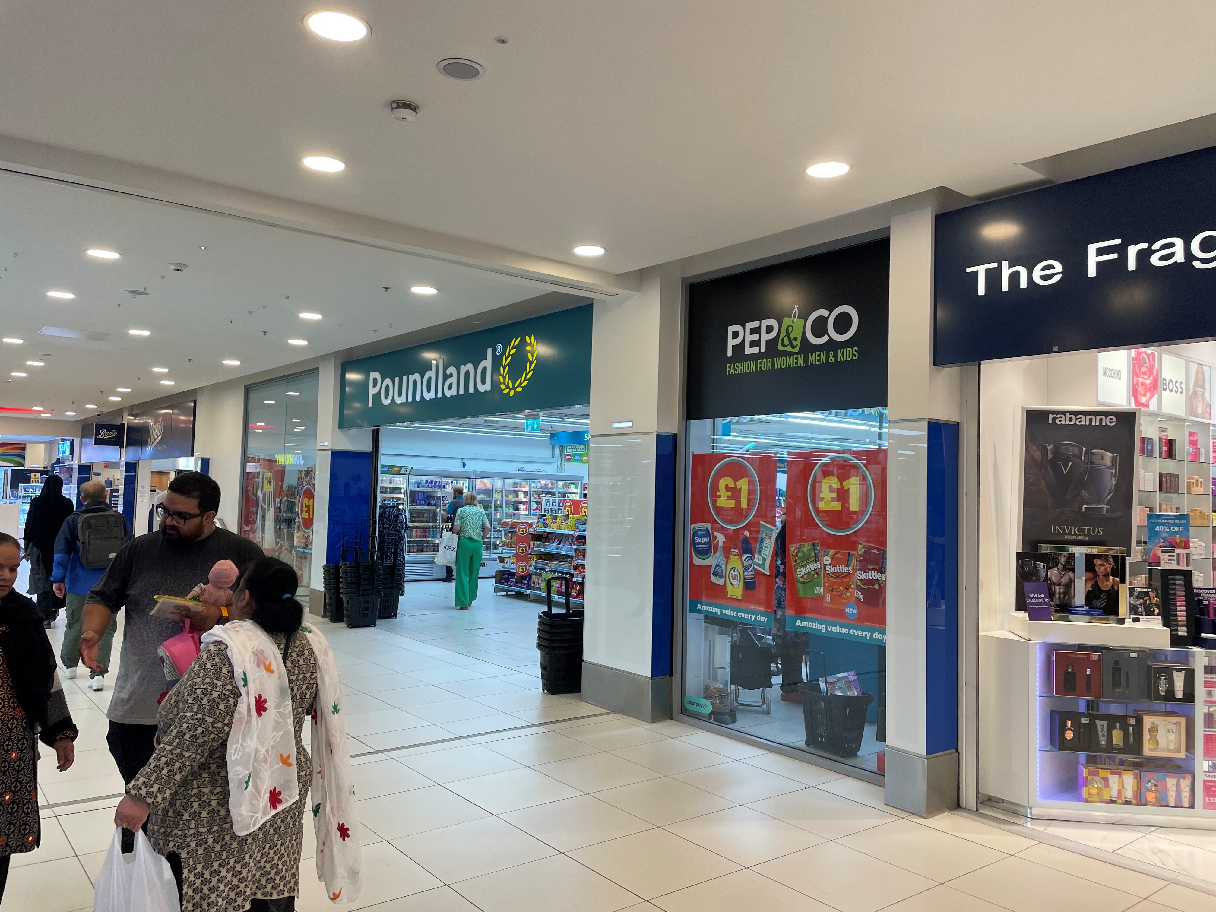 Photo of 2a Cobden Court, The Mall Shopping Centre