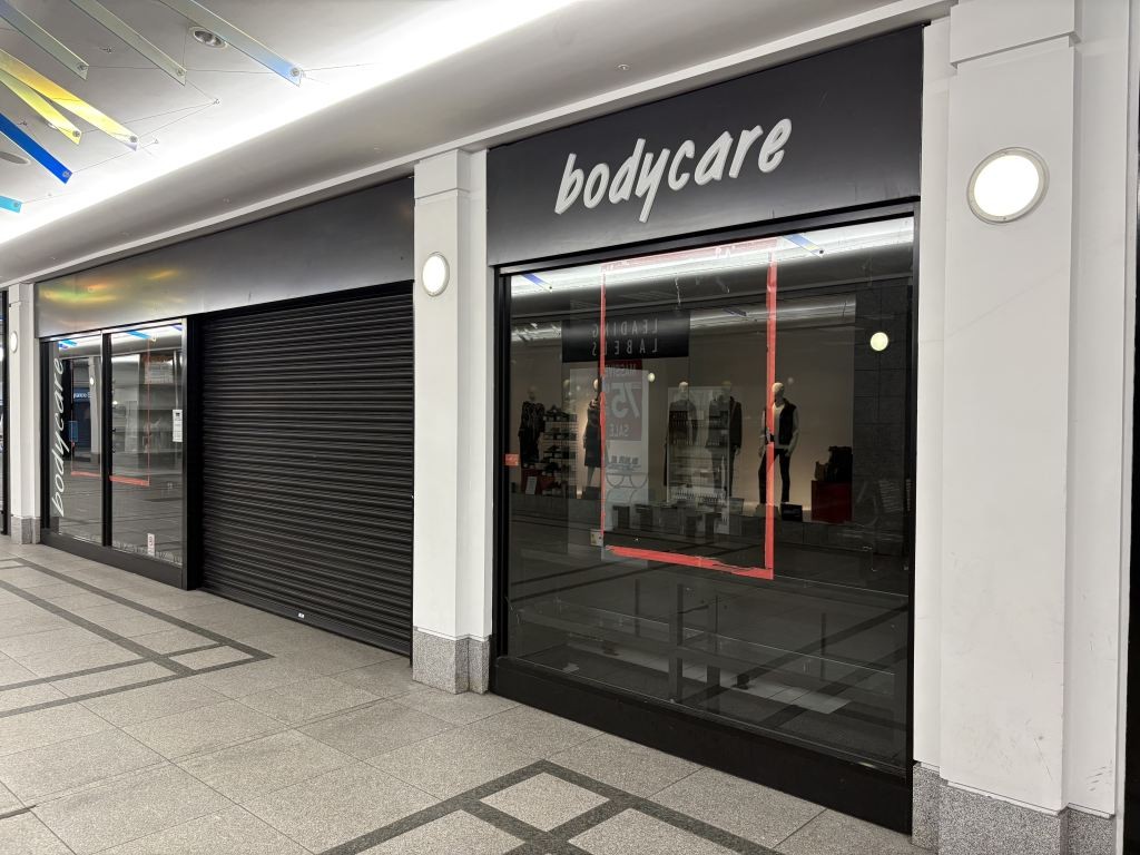 Photo of 6-7 Peascod Lane (Unit 76), The Lanes Shopping Centre