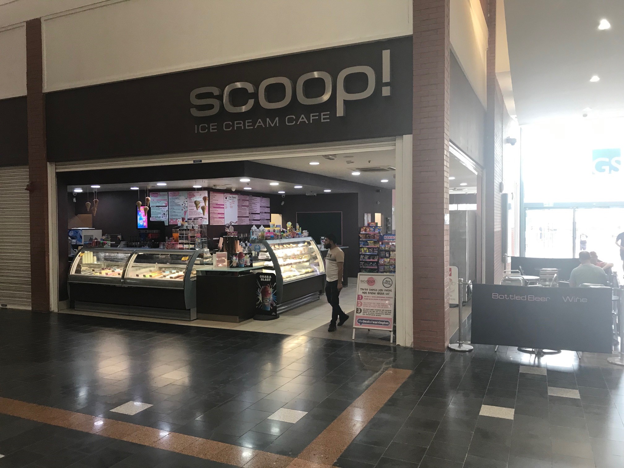 Photo of Unit SU33, Golden Square Shopping Centre