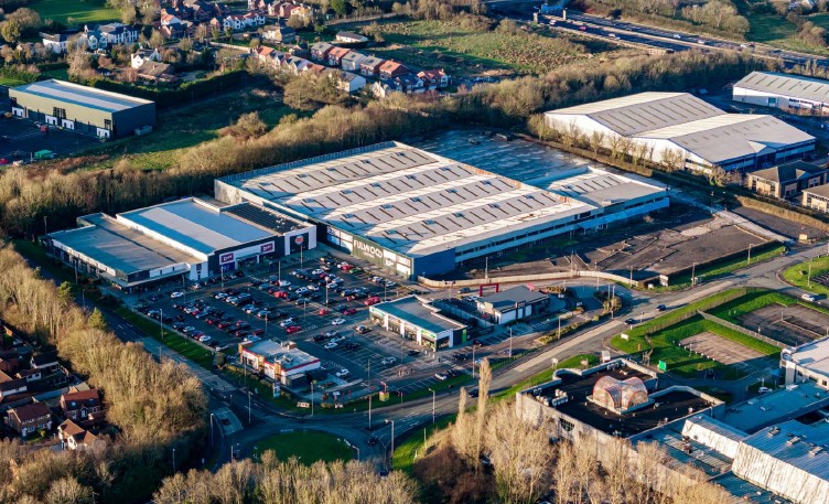 Photo of Fulwood Central Retail Park, Olivers Place PR2 9BQ