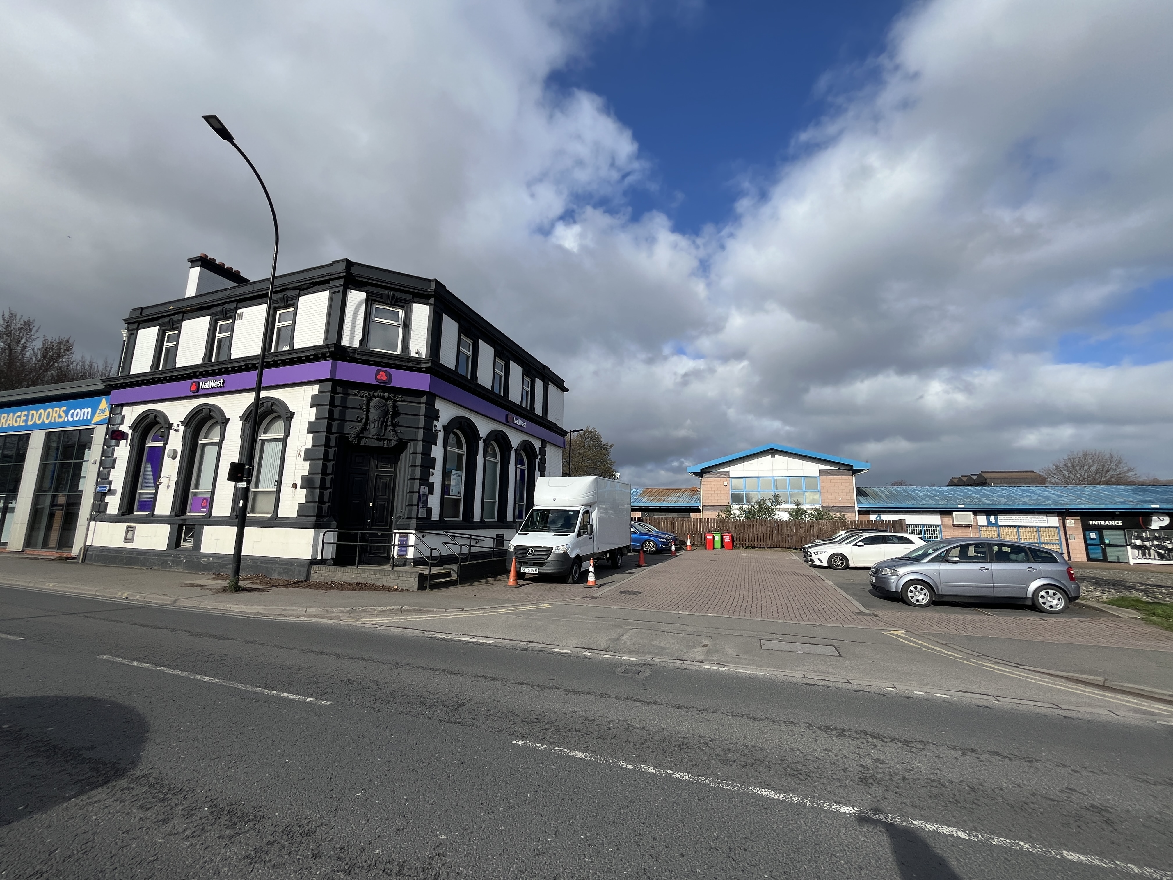 Photo of 145 Attercliffe Common S9 2XB
