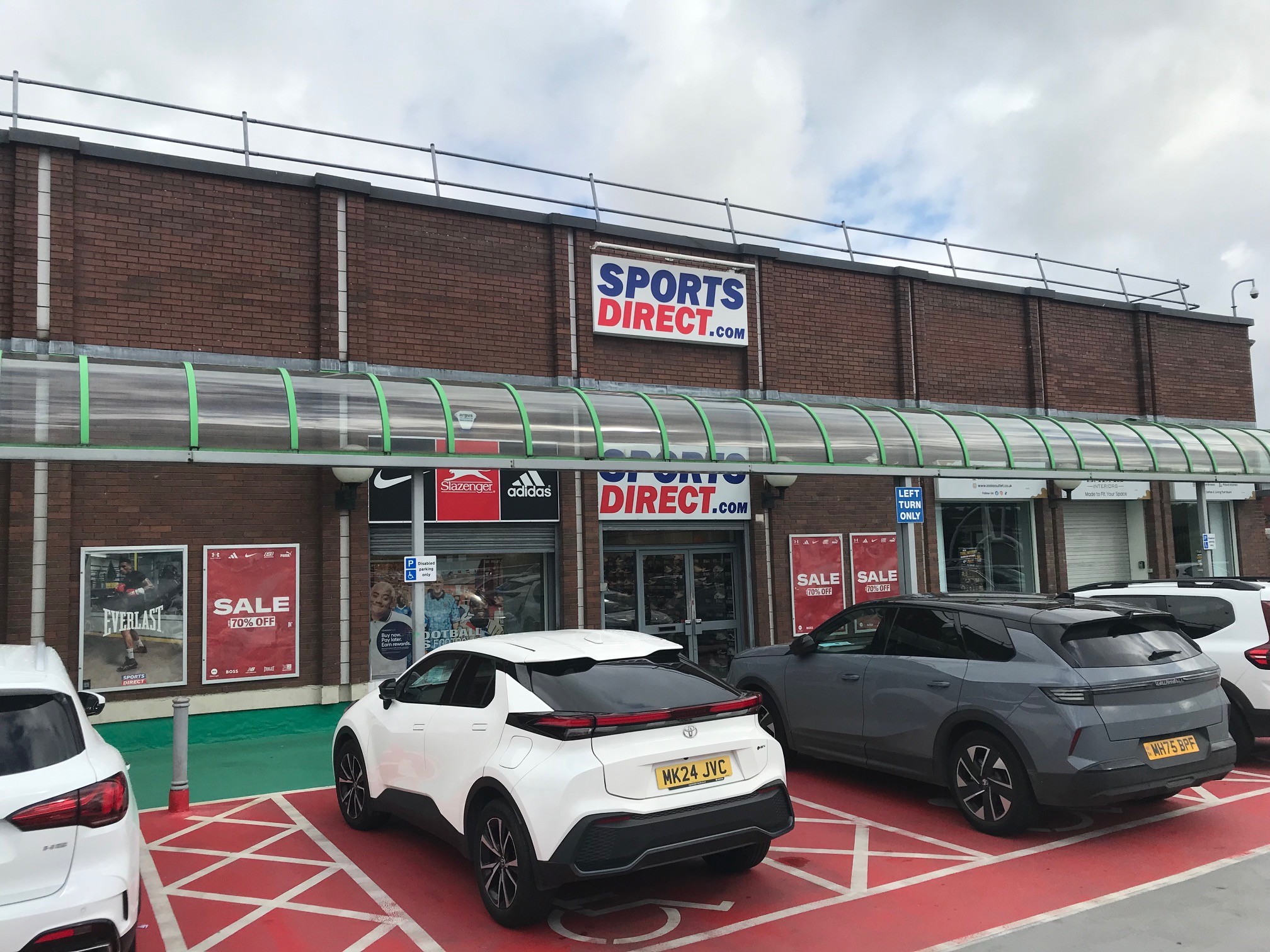 Photo of Unit S9, Middleton Shopping Centre