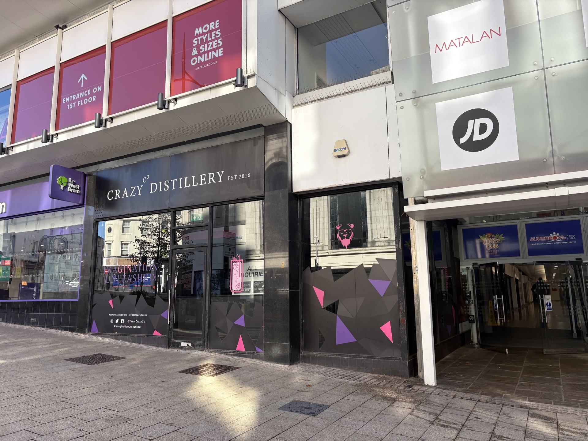 Photo of Unit 41 (4 Victoria Street), Mander Centre