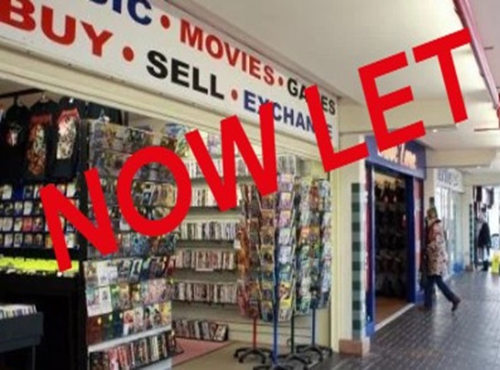 Photo of 33 Rutherford Way, Clarendon Square Shopping Centre